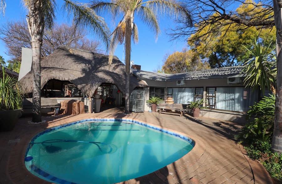 4 Bedroom Property for Sale in Wilkoppies North West